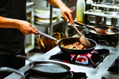 clean restaurants kitchen surfaces with solutins hocl (hypochlorous acid) cleaner